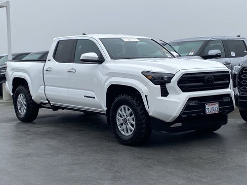 Certified 2024 Toyota Tacoma SR5 image 2