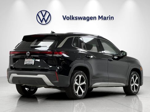 Used 2026 Volkswagen Tiguan SE w/ Panoramic Sunroof Package AWD/4WD image 5