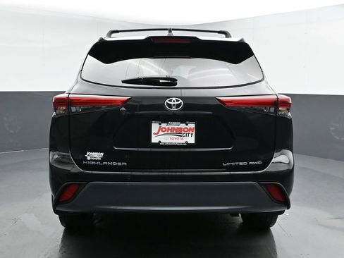 Used 2021 Toyota Highlander Limited image 7