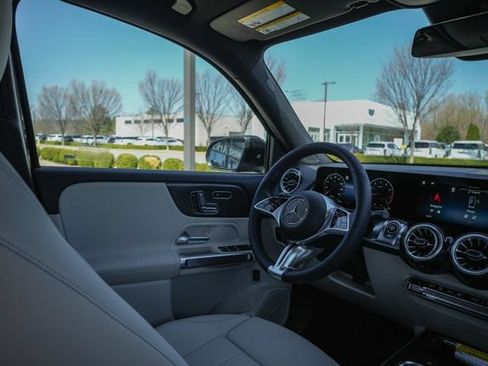 Certified 2026 Mercedes-Benz GLB 250 4MATIC image 15