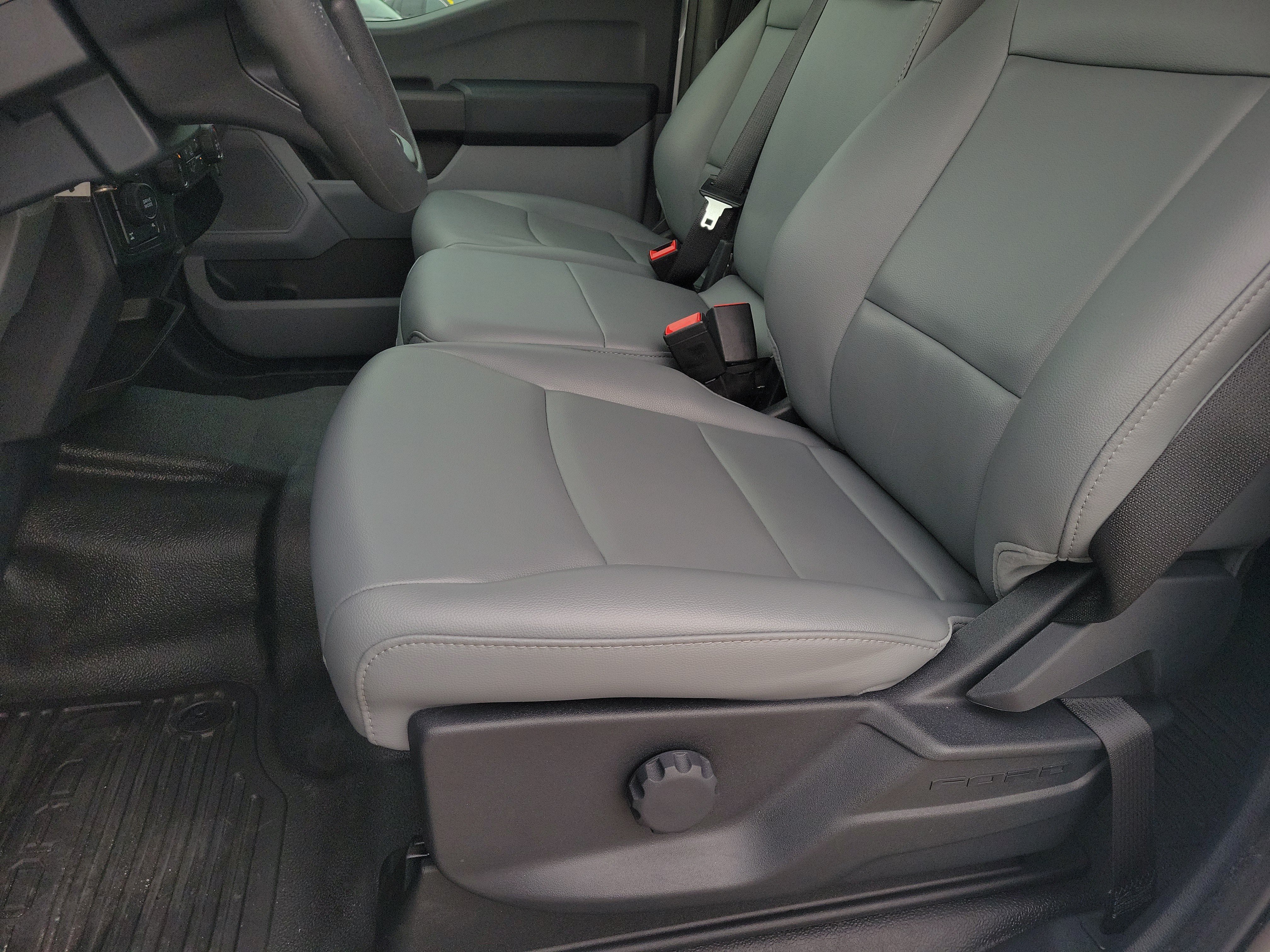 Used 2025 Ford F250 XL AWD/4WD image 17