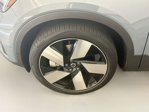 Used 2023 Volvo C40 P8 Recharge Ultimate AWD/4WD image 11