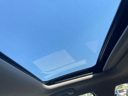 Used 2017 Hyundai Sonata Sport w/ Value Edition Package 02 image 16