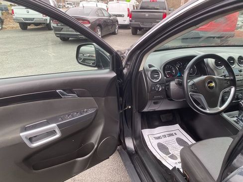 Used 2013 Chevrolet Captiva Sport LS image 10