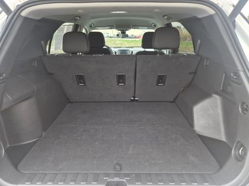 Used 2024 Chevrolet Equinox LT FWD image 11