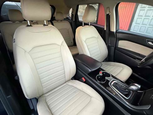 Used 2016 Ford Edge SE image 58