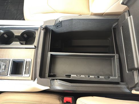 Used 2023 Ford Expedition Max Limited image 37