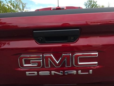 Used 2026 GMC Canyon Denali AWD/4WD image 11