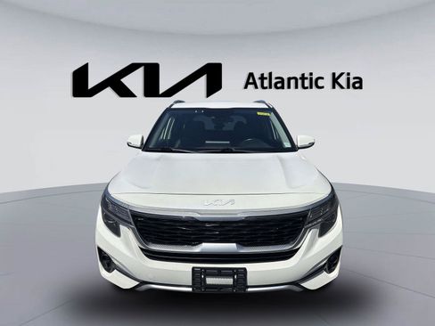Used 2022 Kia Seltos S AWD/4WD image 2