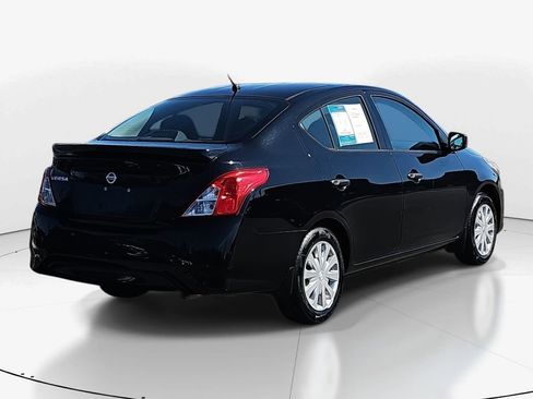 Used 2017 Nissan Versa S image 5