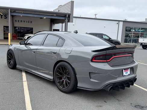 Used 2018 Dodge Charger R/T Scat Pack w/ Dynamics Package RWD image 6
