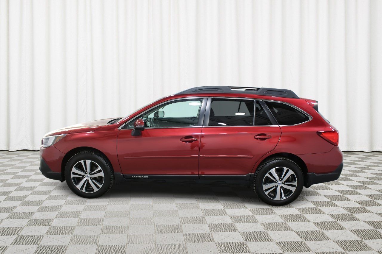 Used 2018 Subaru Outback 2.5i Limited AWD/4WD image 6