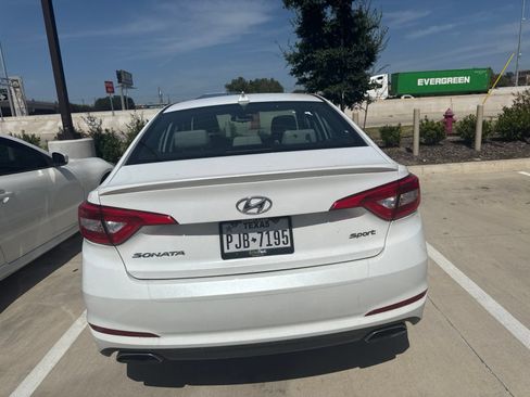 Used 2017 Hyundai Sonata Sport w/ Cargo Package FWD image 5