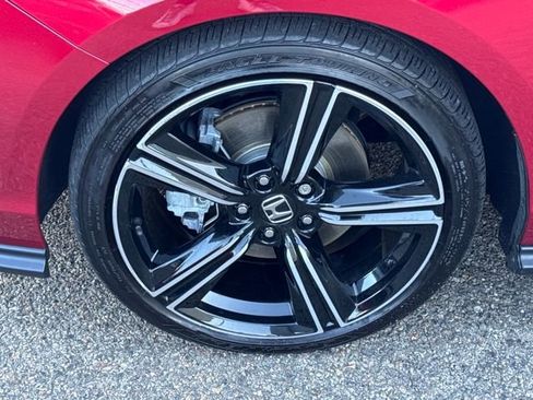 Used 2024 Honda Accord Sport image 2