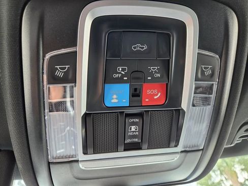 Used 2025 RAM 1500 Big Horn RWD image 35