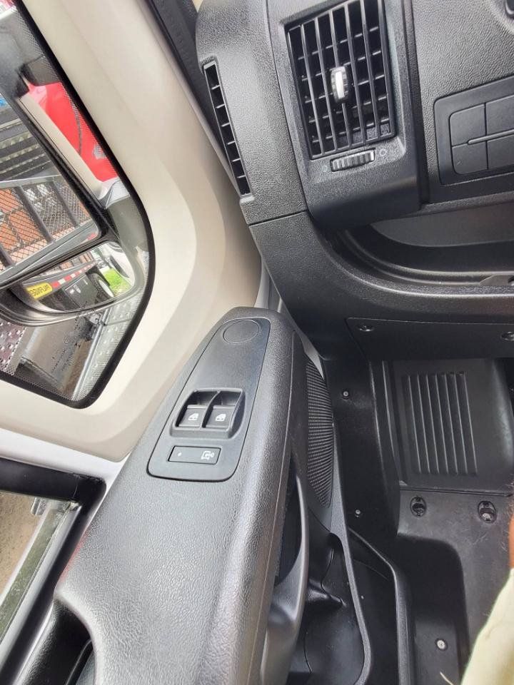 Used 2018 RAM ProMaster 2500 FWD image 10
