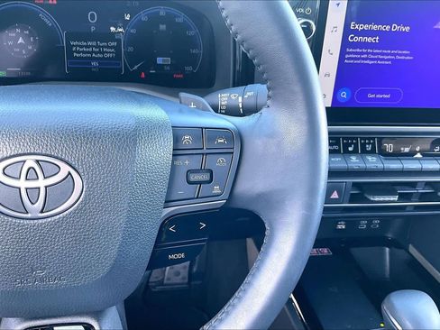 Used 2025 Toyota Camry XSE image 25