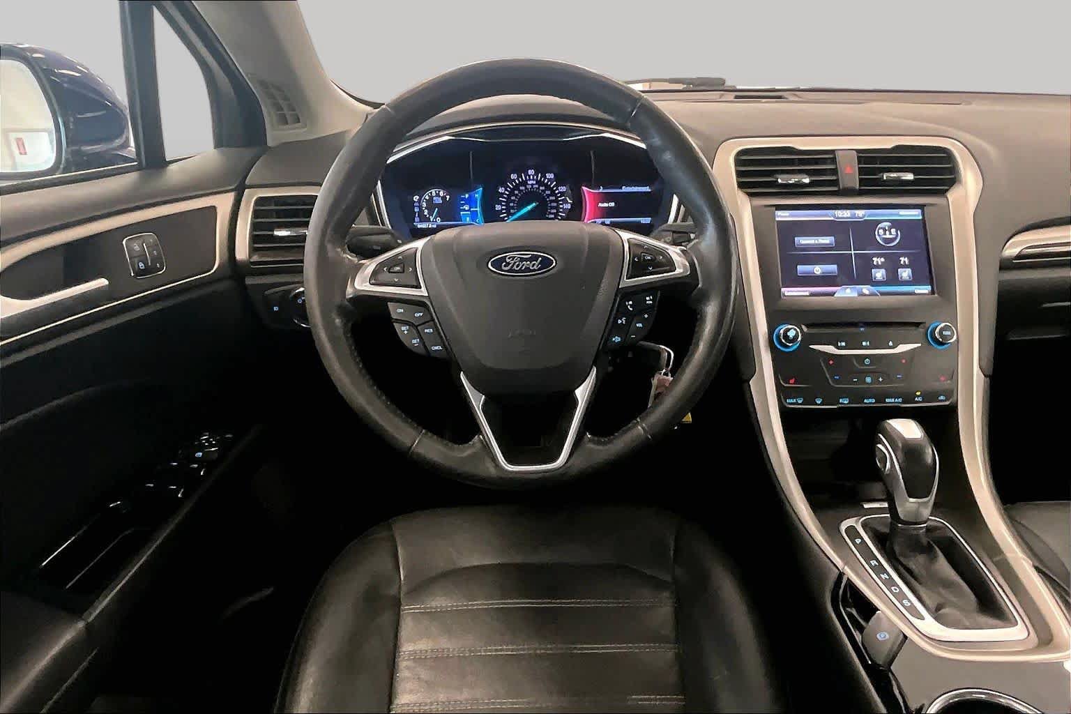Used 2014 Ford Fusion SE w/ Equipment Group 202A FWD image 5