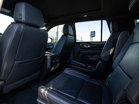 Used 2022 Chevrolet Tahoe Z71 w/ Luxury Package image 44