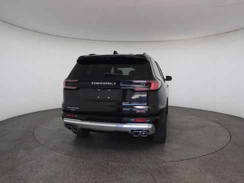 Used 2025 GMC Acadia Denali w/ Super Cruise Package FWD image 16