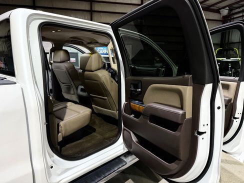 Used 2018 GMC Sierra 1500 SLT w/ SLT Premium Package AWD/4WD image 21