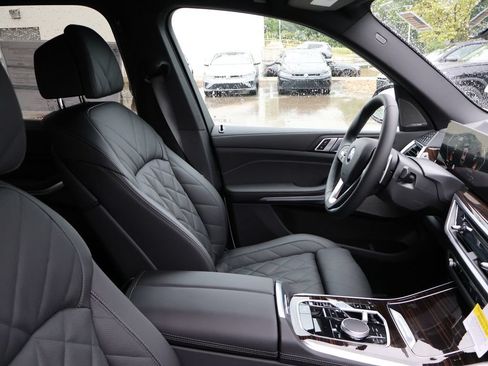 New 2026 BMW X5 xDrive40i AWD/4WD image 9