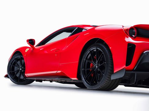 Used 2020 Ferrari 488 Pista Coupe RWD image 87