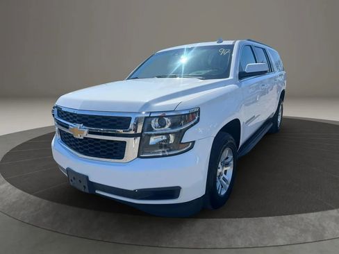 Used 2019 Chevrolet Suburban LT image 1