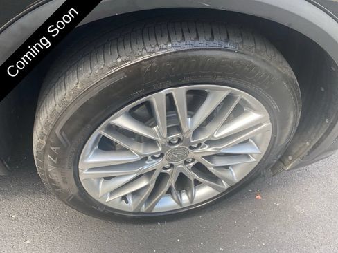 Used 2022 Acura MDX w/ Advance Package AWD/4WD image 11