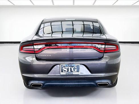 Used 2016 Dodge Charger SE image 5