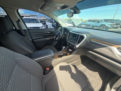 Used 2019 GMC Acadia SLE image 26