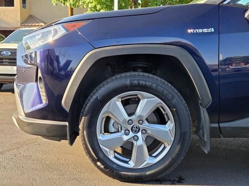 Used 2019 Toyota RAV4 Limited w/ Limited Grade Weather Package AWD/4WD image 9