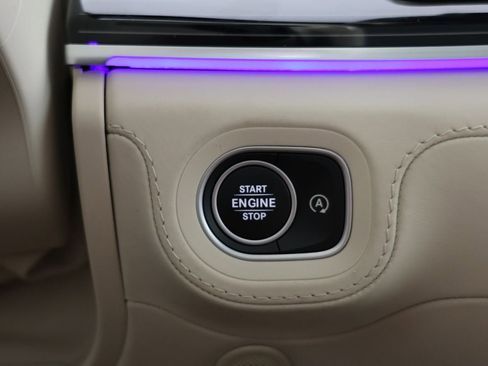 Used 2023 Mercedes-Benz Maybach GLS 600 4MATIC image 19