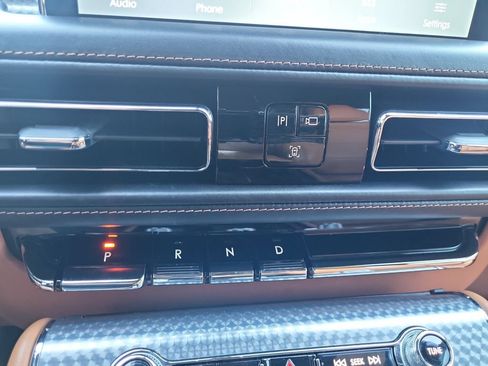 Used 2023 Lincoln Aviator Black Label Grand Touring AWD/4WD image 29