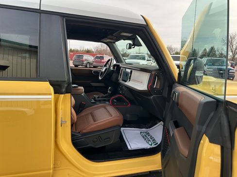 Used 2023 Ford Bronco Heritage Edition image 28