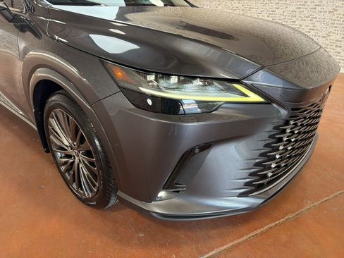 Used 2024 Lexus RX 350 350 Luxury w/ Convenience Package image 9
