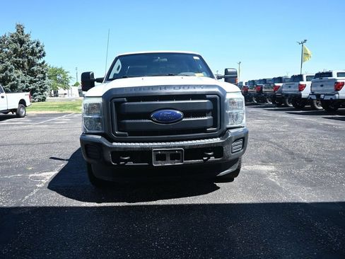 Used 2016 Ford F250 XL w/ Power Equipment Group AWD/4WD image 2
