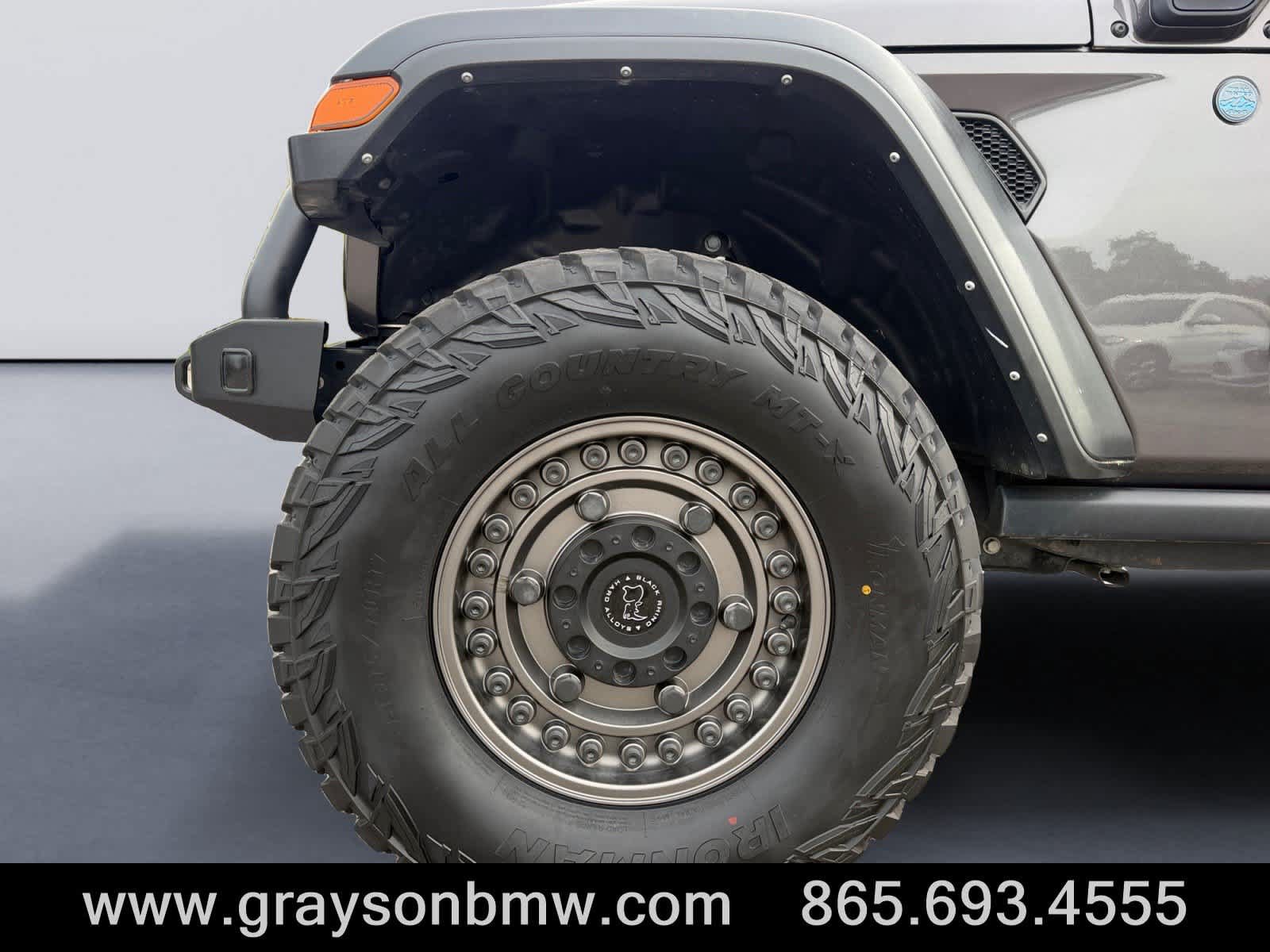Used 2022 Jeep Wrangler Unlimited Rubicon 4xe w/ Cold Weather Group AWD/4WD image 9