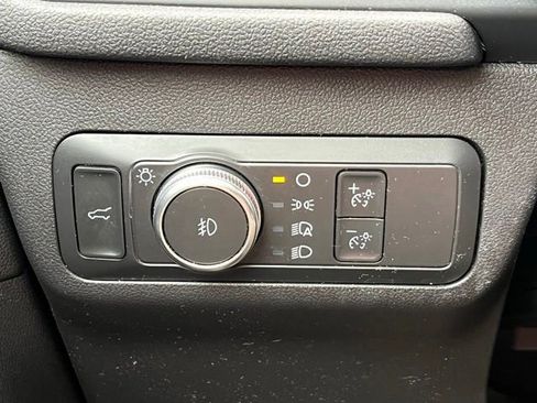 Used 2022 Ford Escape SEL w/ Technology Package FWD image 37