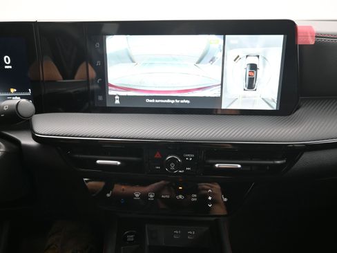 New 2026 Nissan Kicks SR w/ SR Premium Package image 16