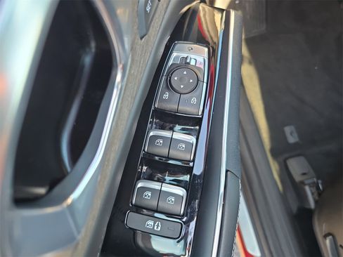 Used 2023 Kia Sorento SX Prestige image 14