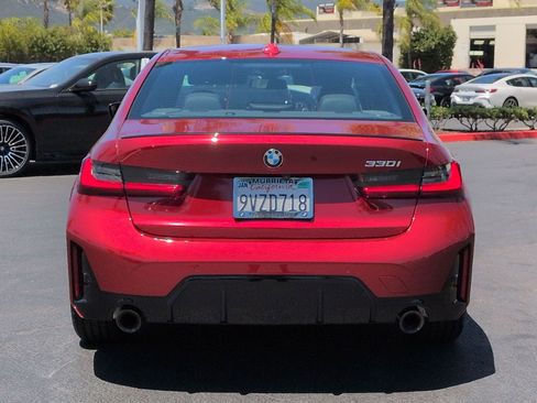 Used 2026 BMW 330i Sedan w/ M Sport Package RWD image 9