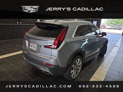 Certified 2023 Cadillac XT4 Premium Luxury w/ Technology Package FWD image 5
