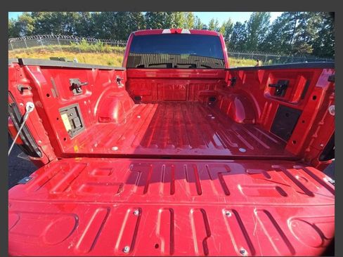 Used 2024 Ford F150 Lightning XLT image 18