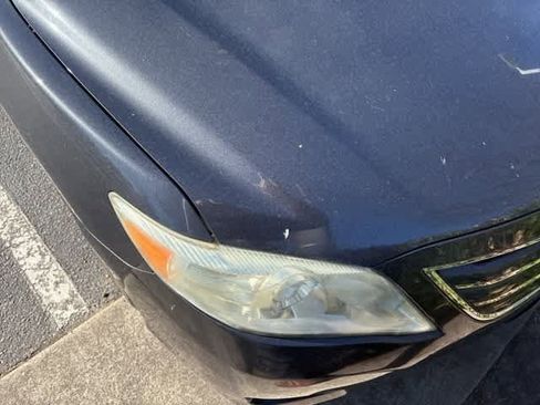 Used 2011 Toyota Camry XLE image 6