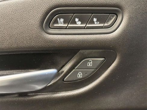 Used 2023 Cadillac Escalade Premium Luxury image 13