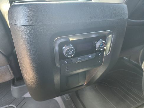 Used 2025 Chevrolet Suburban Z71 w/ Z71 Off-Road Package image 9