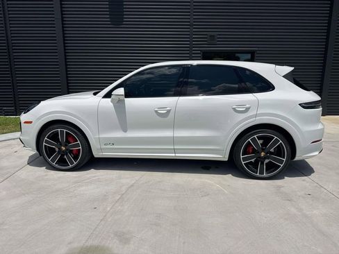 Certified 2023 Porsche Cayenne GTS AWD/4WD image 2