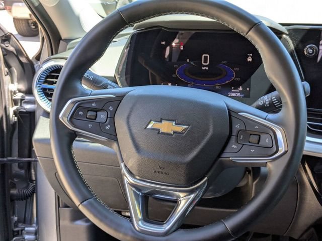 Used 2024 Chevrolet Trax LT w/ Driver Confidence Package FWD image 18