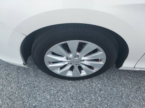 Used 2014 Honda Accord EX-L image 9